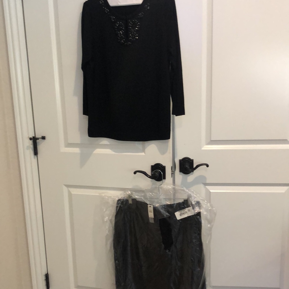 Gorgeous Talbots Leather Skirt & Sweater